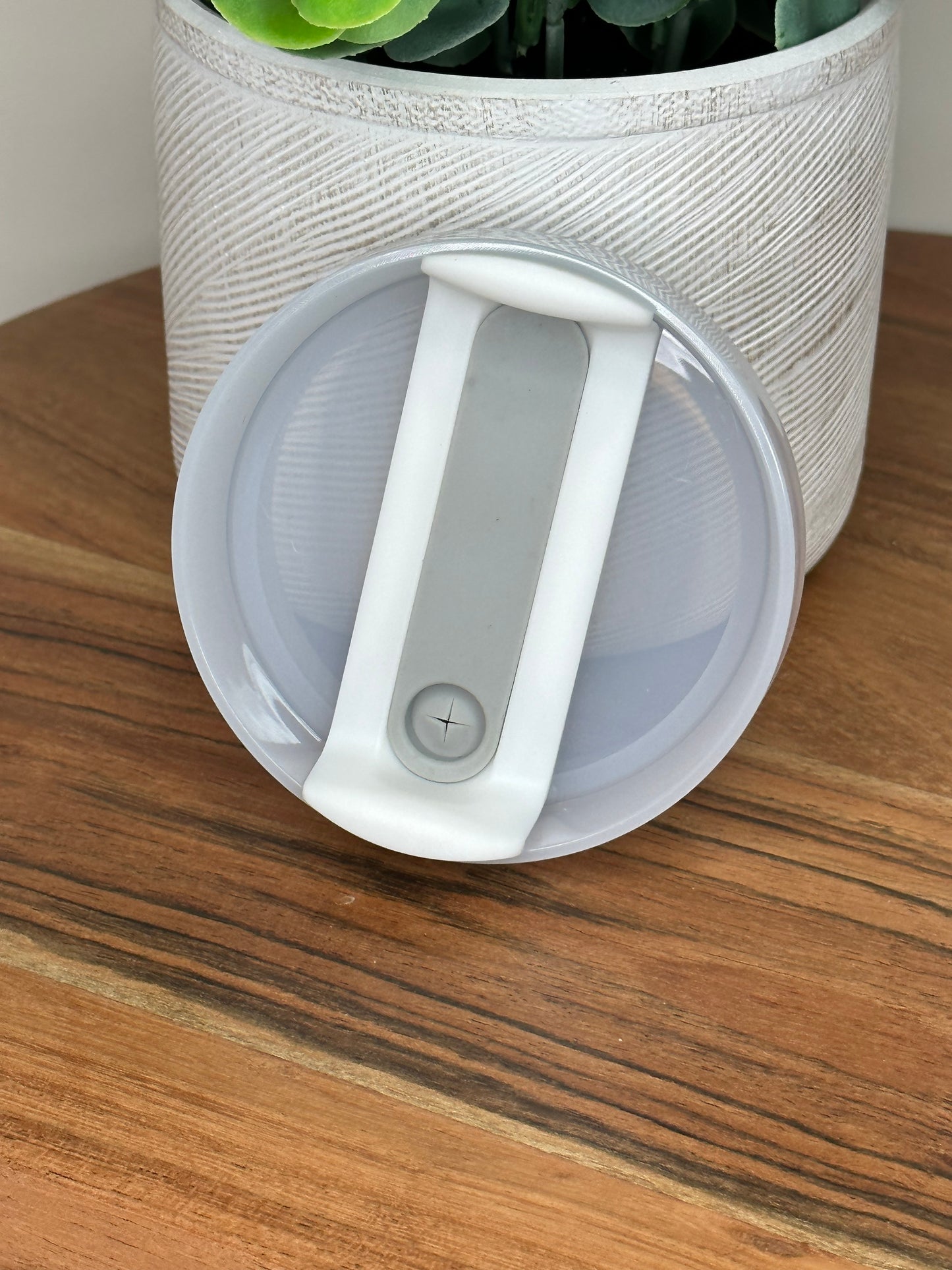 Replacement Frosted Lid w/ White spinner for 30 oz