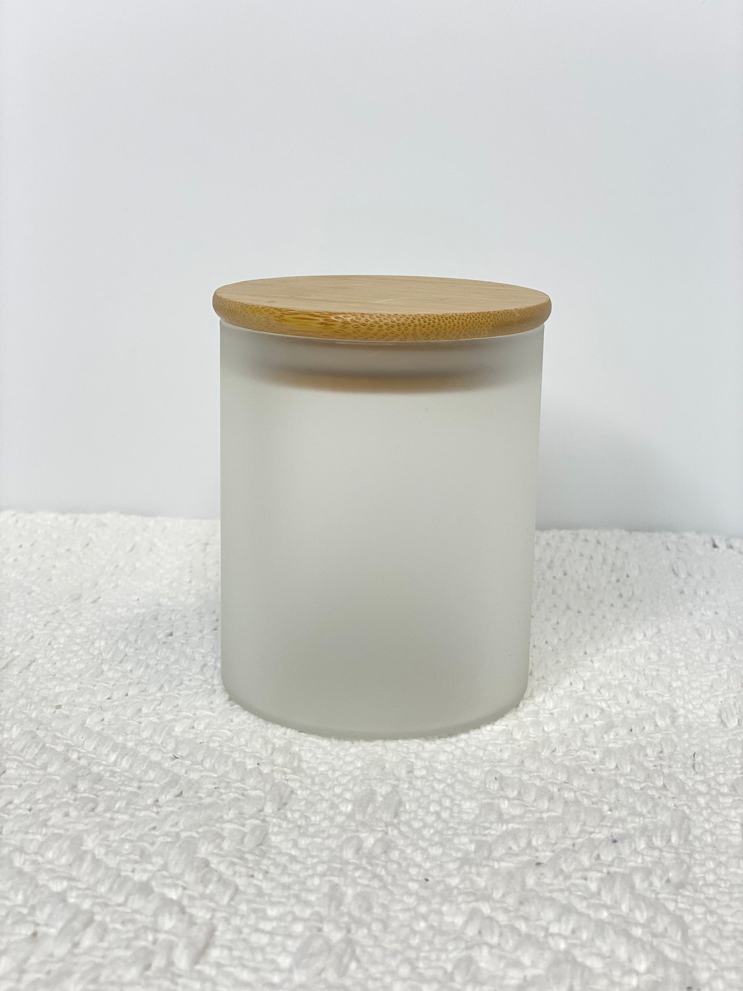 Hot Sale 200ml 300ml Matte Frosted Glass Candle Jar With Wooden