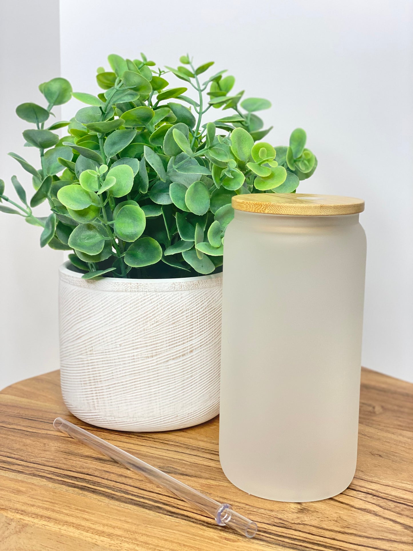 Frosted Glass Can 16 Oz w/ Bamboo Lid