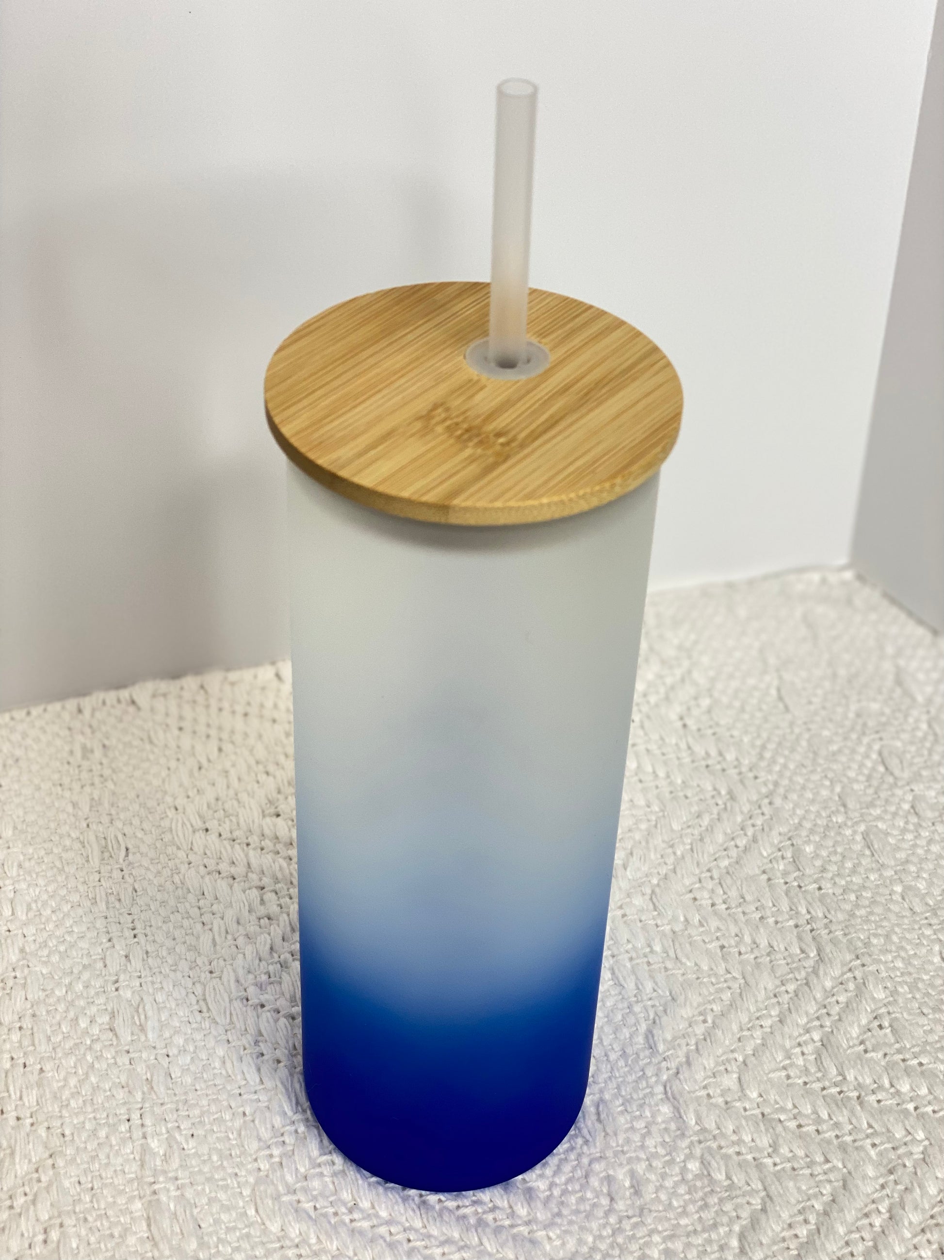 24 oz Ombre Chilly Tumbler Sky Blue Ombre