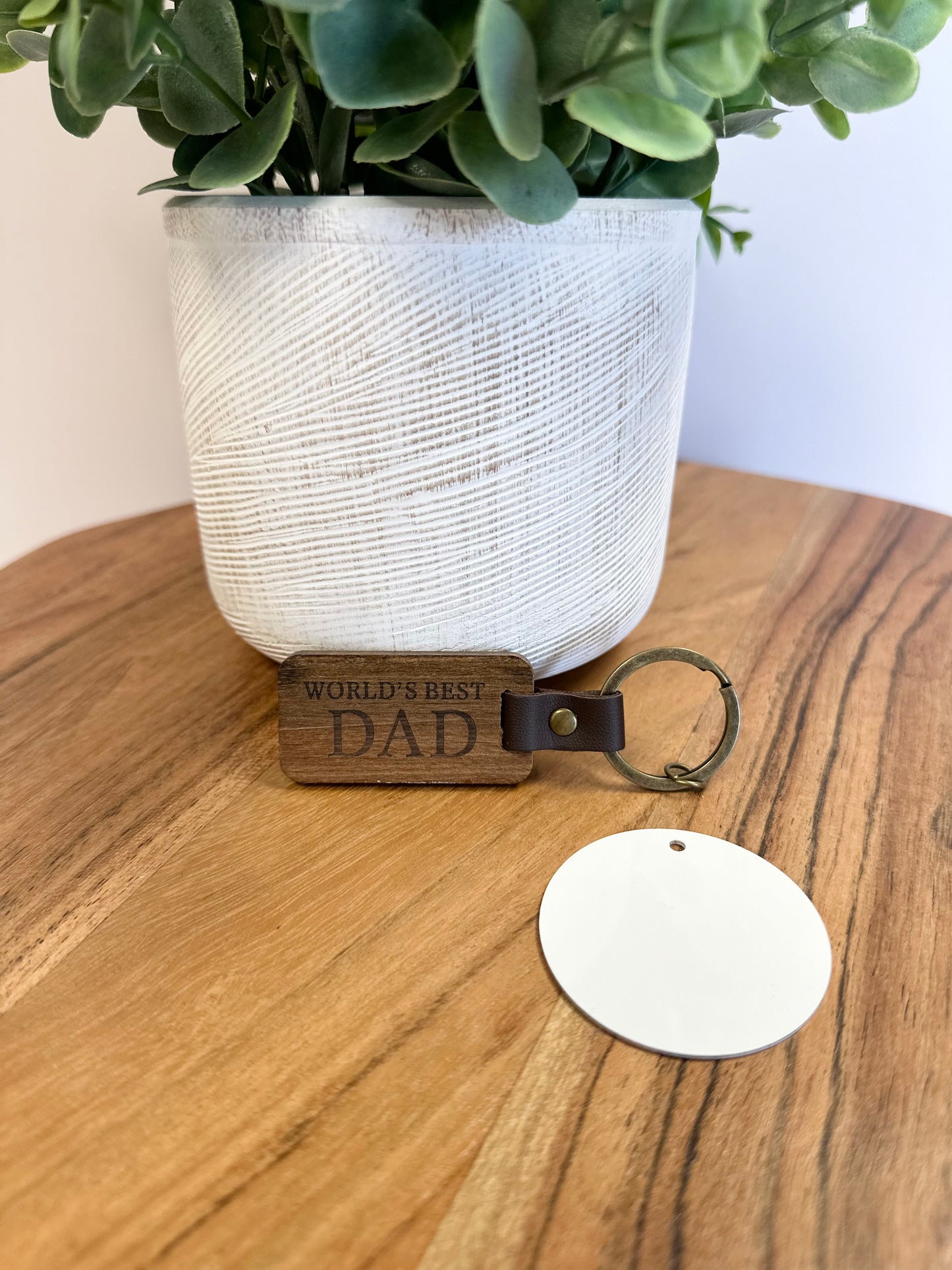 Worlds Best Dad Wood Keychain