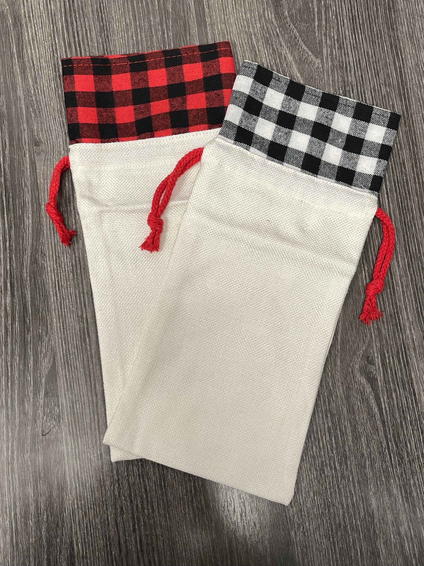 Plaid Linen Wine Bottle Holder